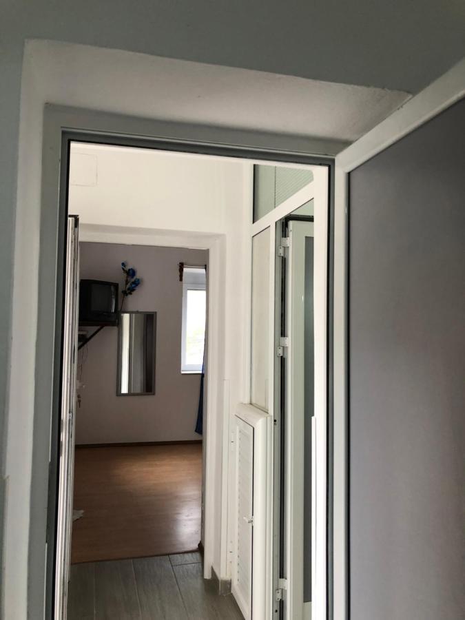 Lili'S House Villa Delvine Екстериор снимка