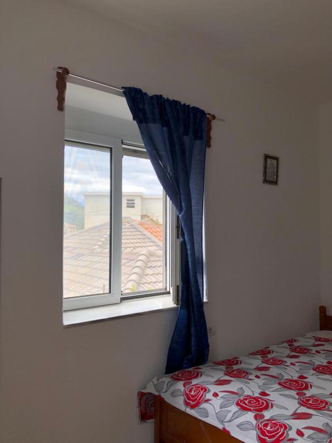 Lili'S House Villa Delvine Екстериор снимка