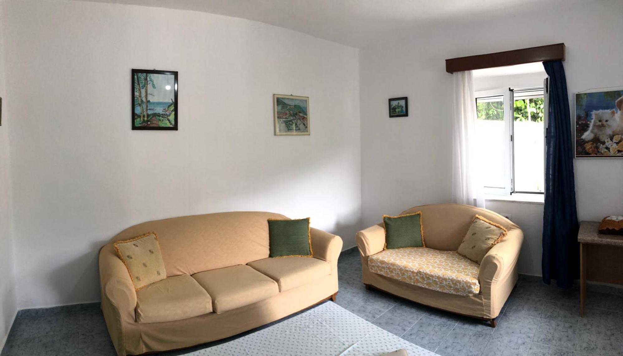 Lili'S House Villa Delvine Екстериор снимка
